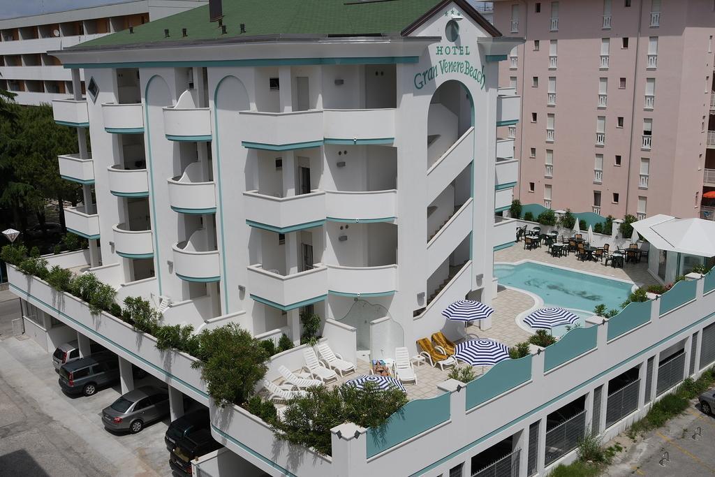 Hotel Gran Venere Beach 3 Superior Бибионе Экстерьер фото