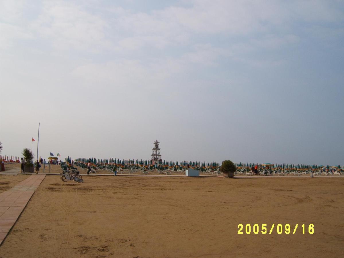 Hotel Gran Venere Beach 3 Superior Бибионе Экстерьер фото