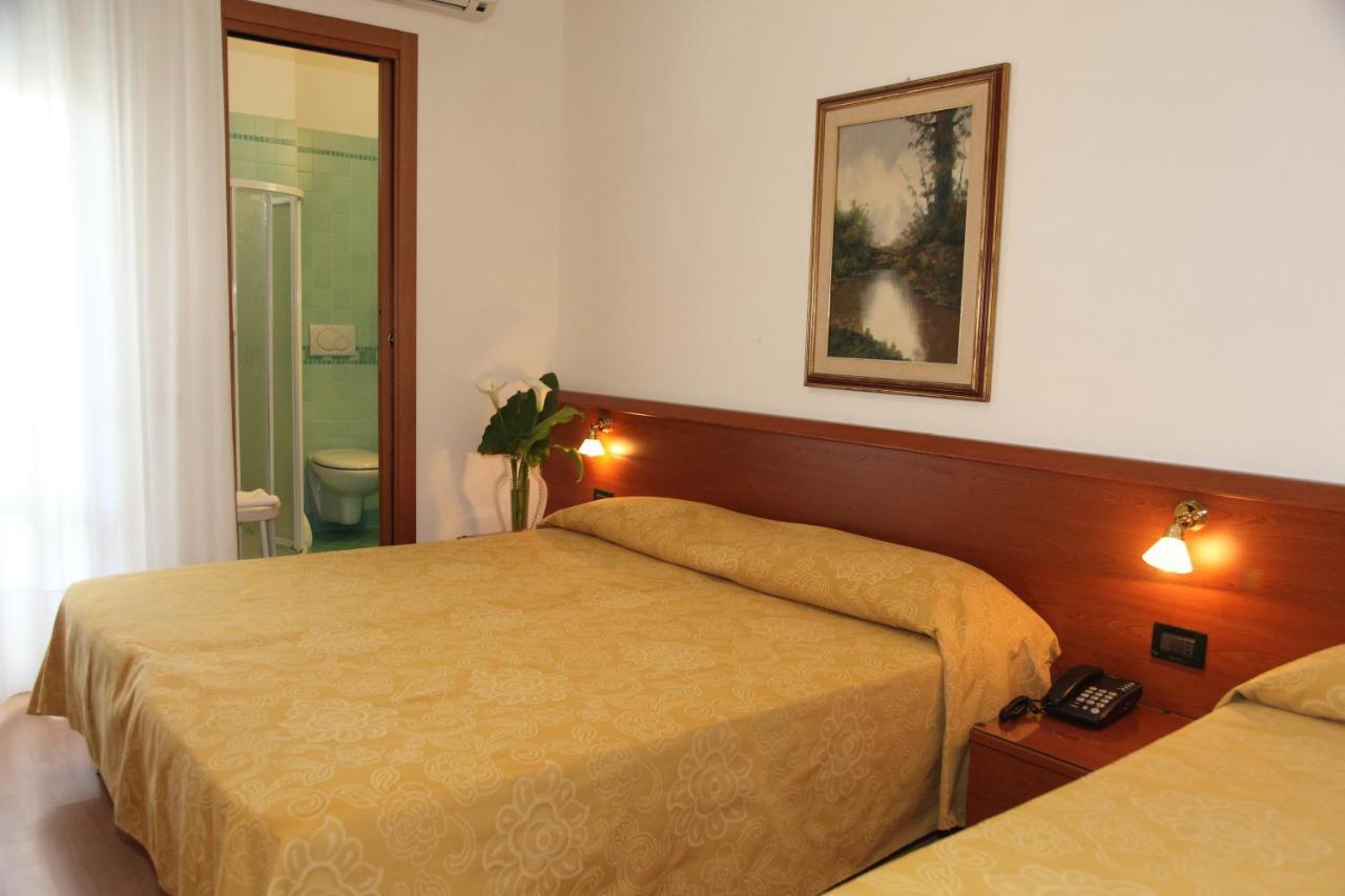Hotel Gran Venere Beach 3 Superior Бибионе Экстерьер фото