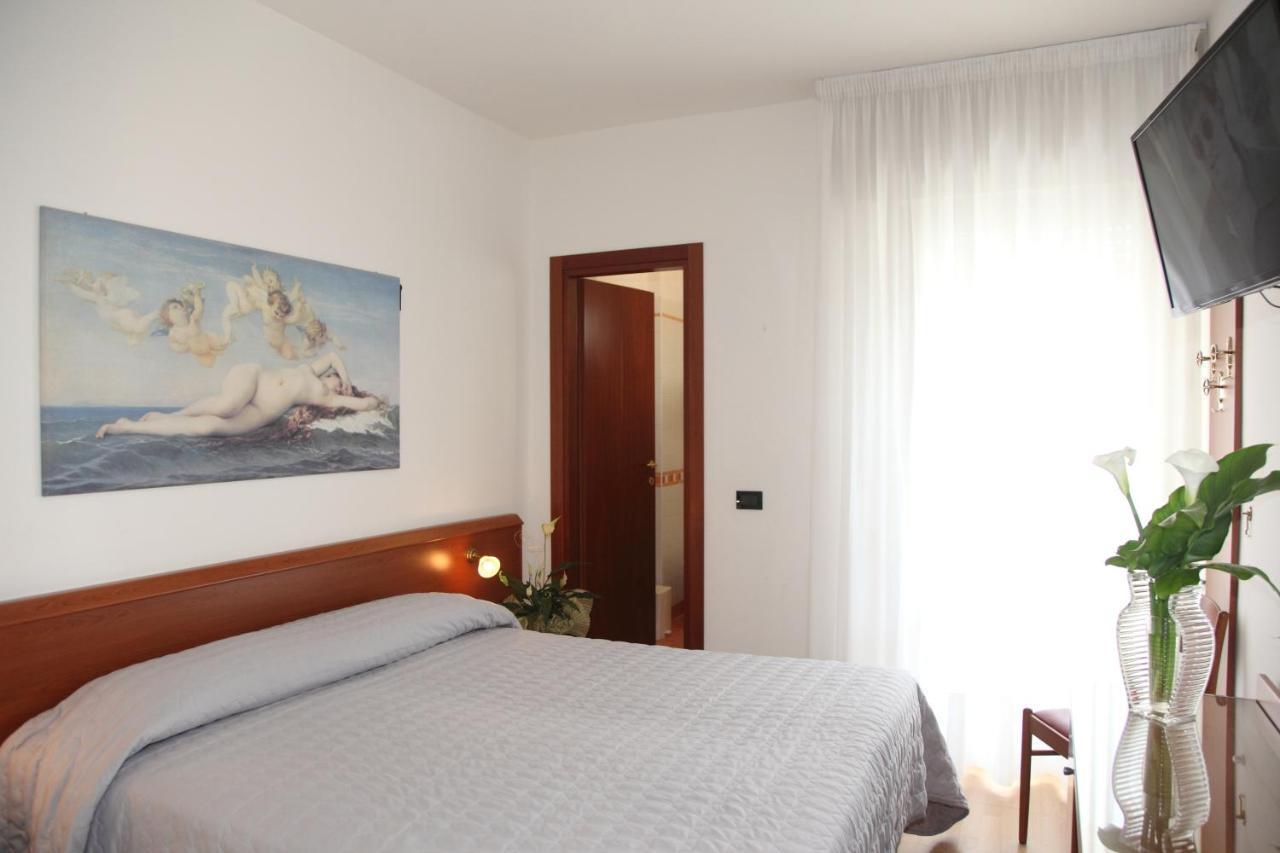 Hotel Gran Venere Beach 3 Superior Бибионе Экстерьер фото