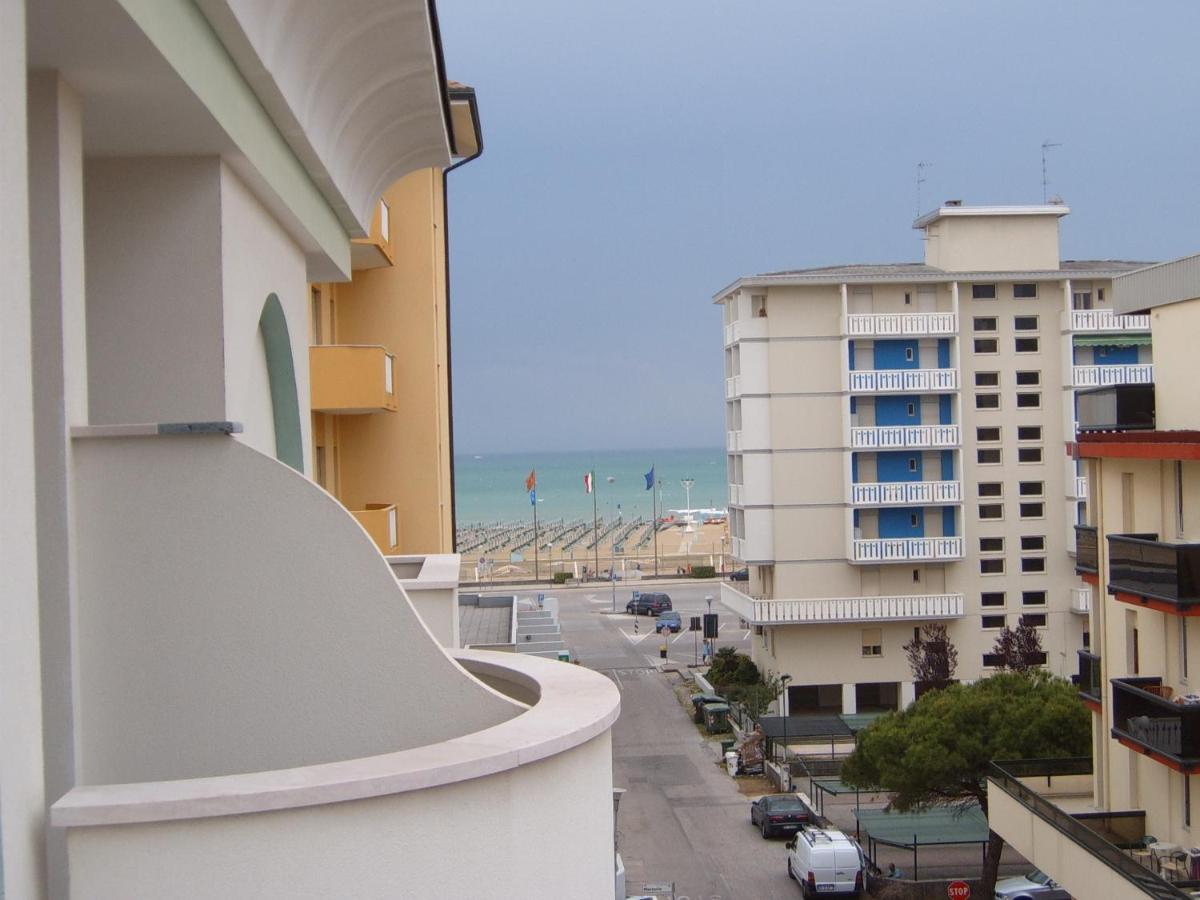 Hotel Gran Venere Beach 3 Superior Бибионе Экстерьер фото