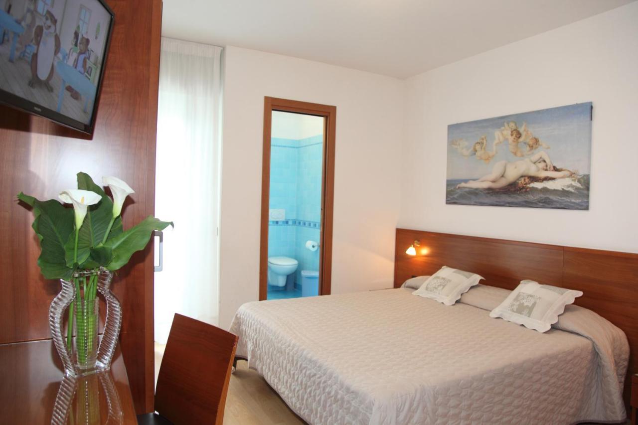 Hotel Gran Venere Beach 3 Superior Бибионе Экстерьер фото